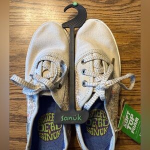 Sanuk Women’s W Avery Lace x Grateful Dead Sneakers - Size 6